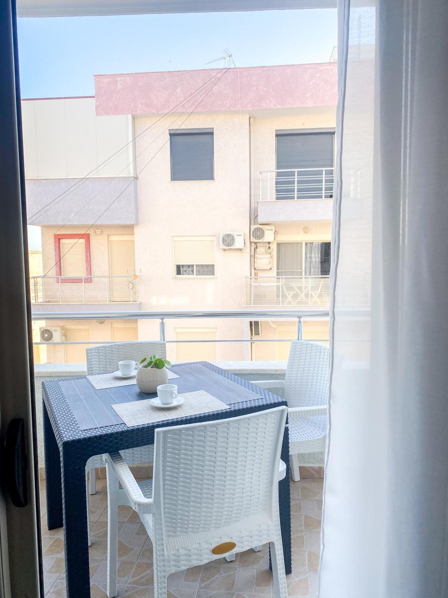 Lunasol Seaside Apartments Дуррес Экстерьер фото