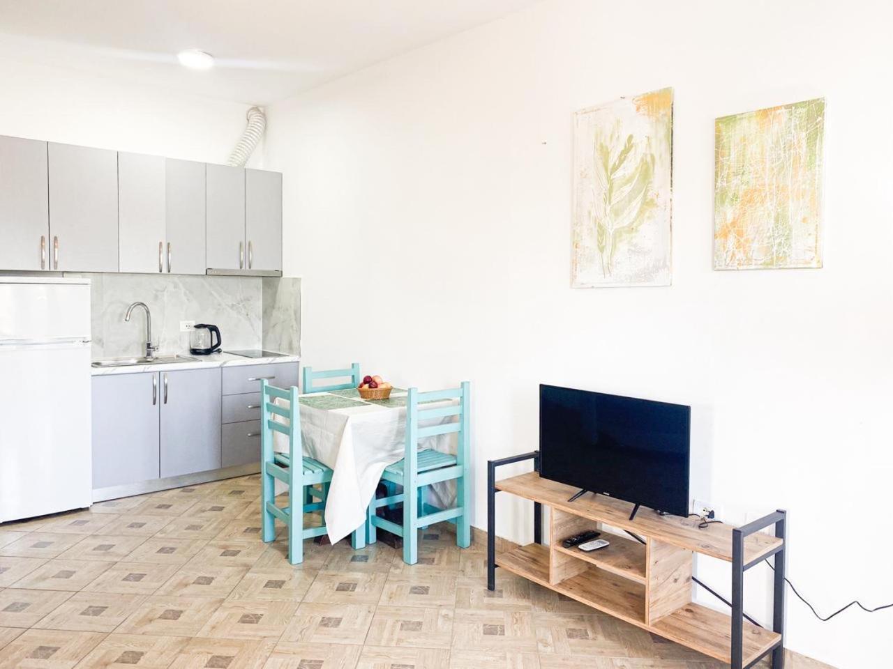 Lunasol Seaside Apartments Дуррес Экстерьер фото